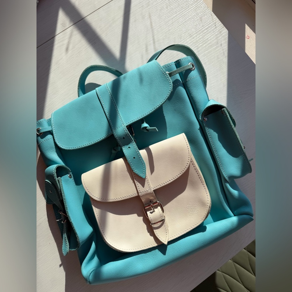 Grafea London Leather Backpack – Turquoise & Cream – Made in England